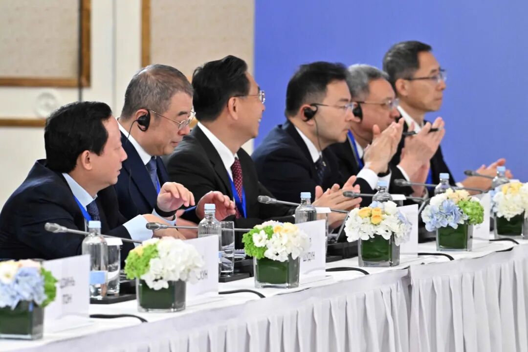 奇安信亮相2026世界人工智能大会:全方位赋能AI安全治理,与哈萨克斯坦签署合作备忘录
