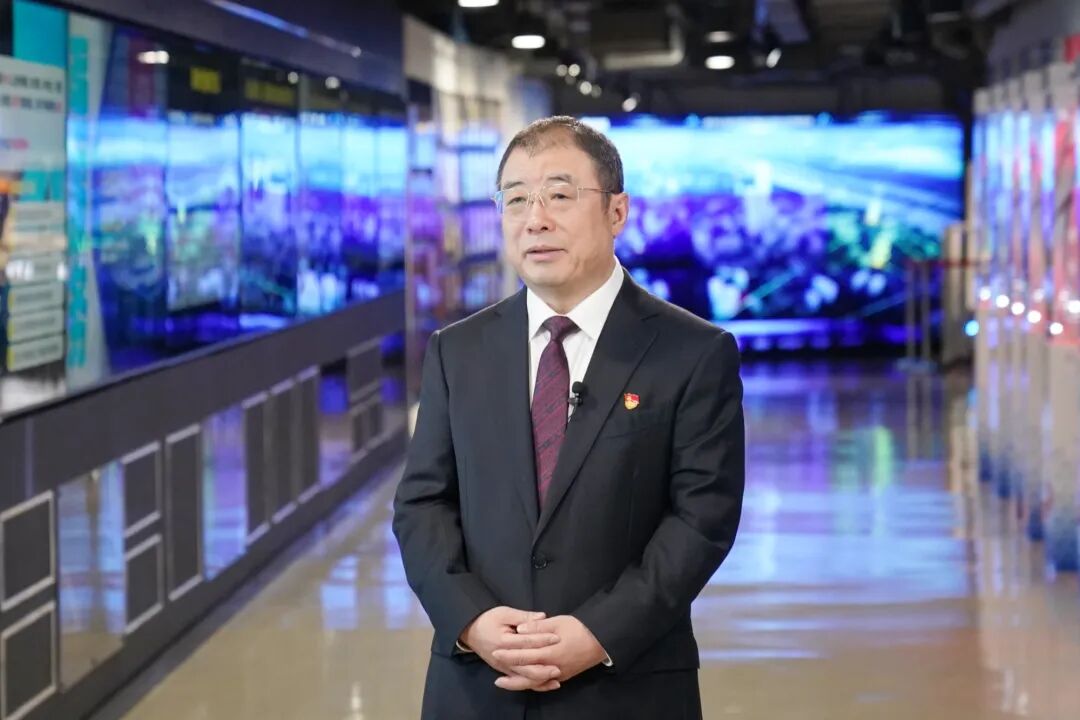 聚焦两会 | 齐向东：AI浪潮考验民企“续航”能力