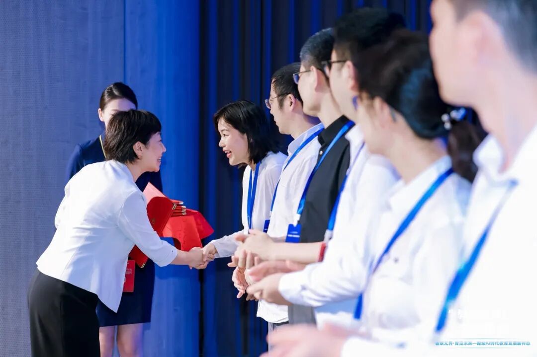 教育+AI创新成就颁布：北京八钟转—ca88登陆平台青少年人为智能安全造就基地打造西城样本
