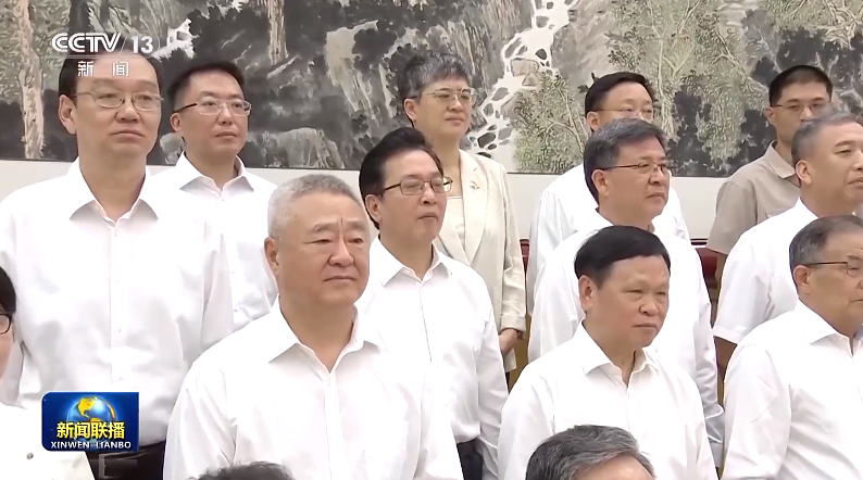 吴云坤受邀参加北戴河暑期休假 建言构建战略性人才力量