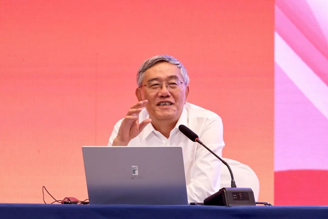 齐向东出席吉林大学堂友服务吉林高质量发展大会并致辞