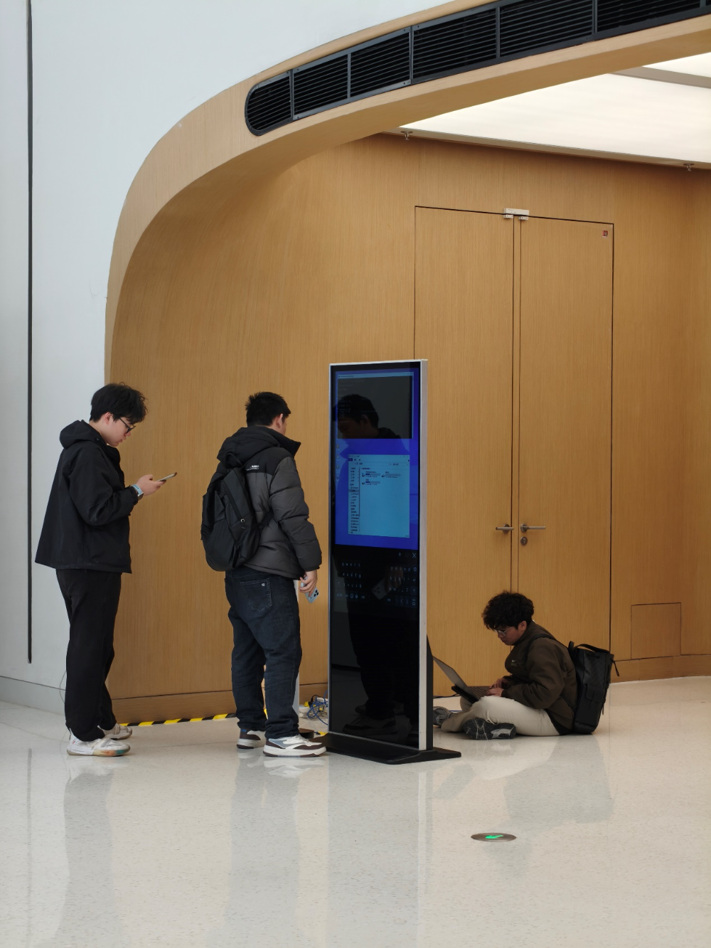 奇安信圆满完成2026年中关村论坛年会网络安全保障任务